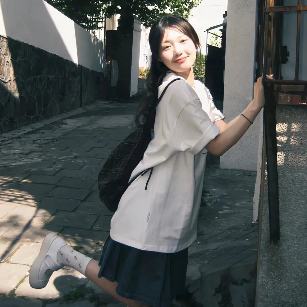 白山茶与黑月光